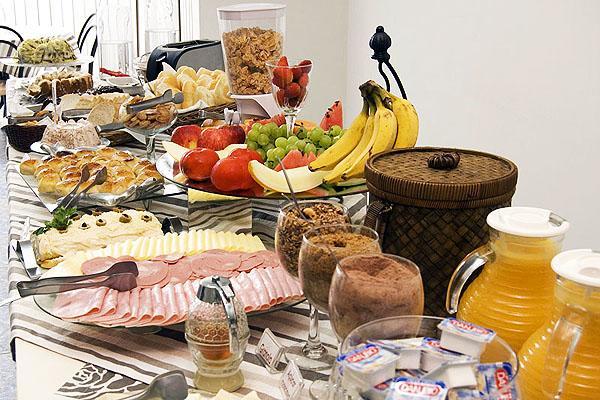 Hotel Caicara Bistro E Eventos Ltda Itaperuna Esterno foto